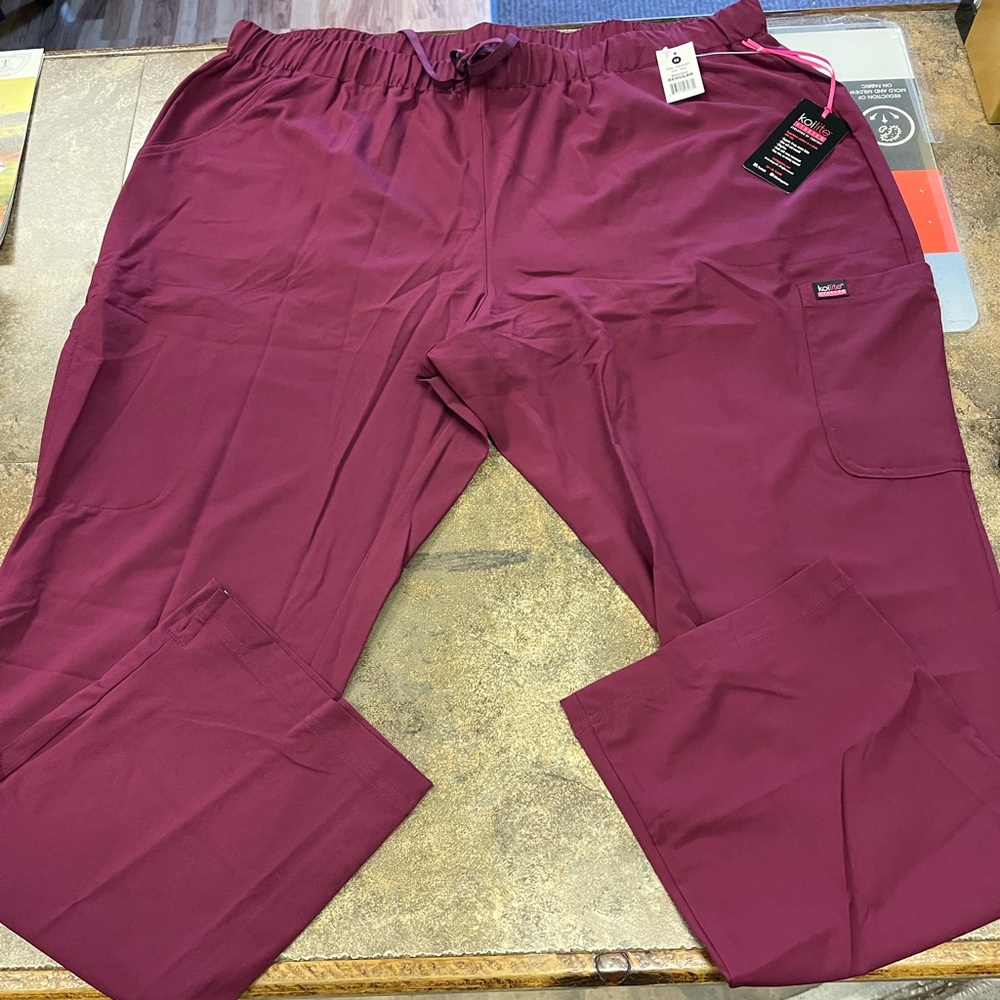 Koi Lite Women's 8-pocket STRETCH Momentum Pant